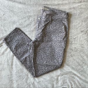 Old Navy Rockstar Cheetah Print Jeans